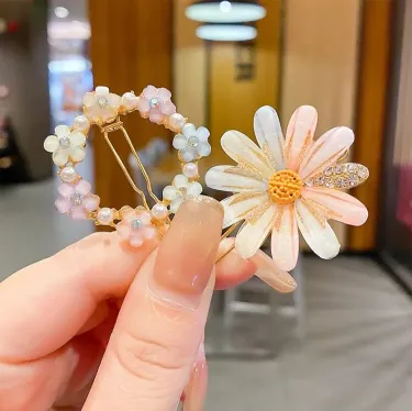 4Pcs Flower Decor Hair Clip Set